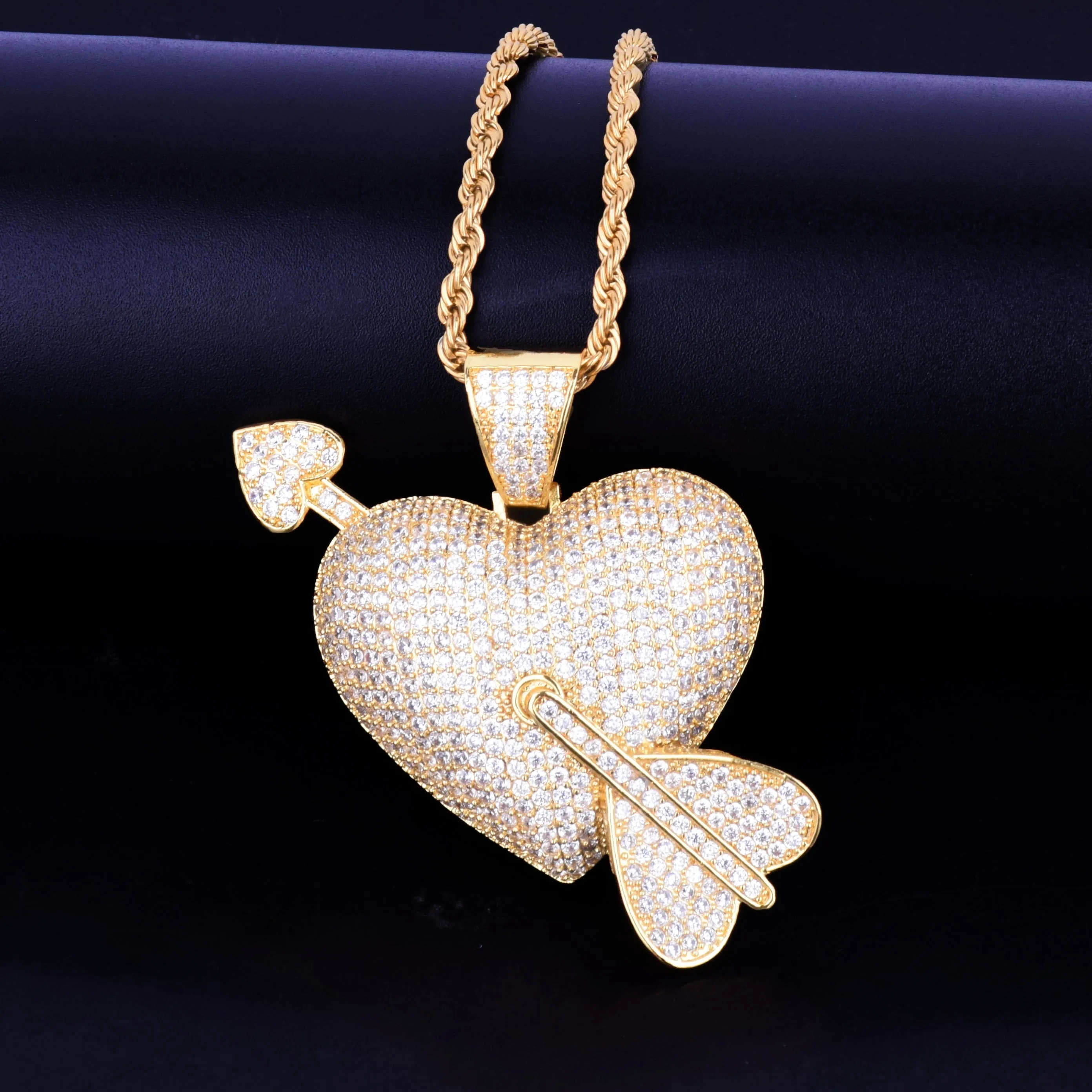 Iced Blink Heart And Arrow Necklace- Birthday Gifts For Him